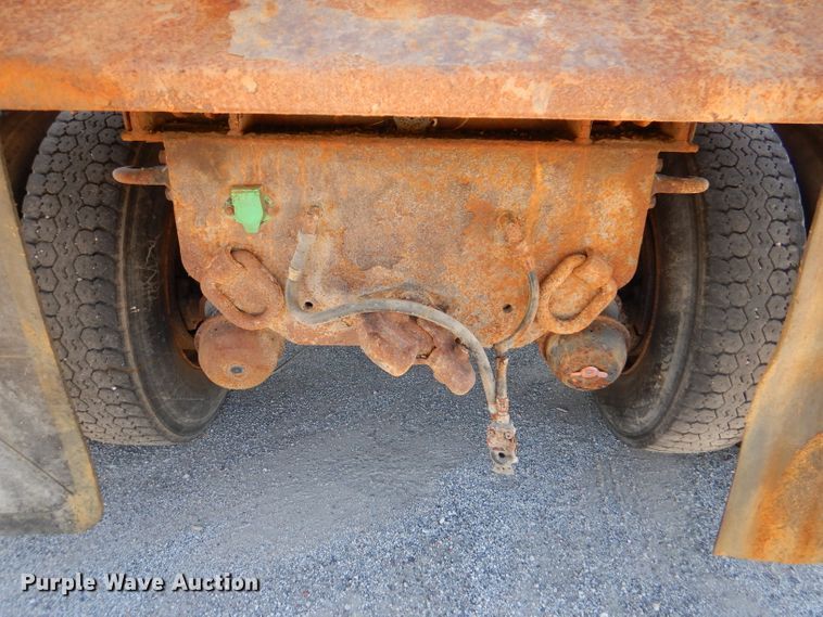 image for item DM1395 2004 International WorkStar 7400  dump truck