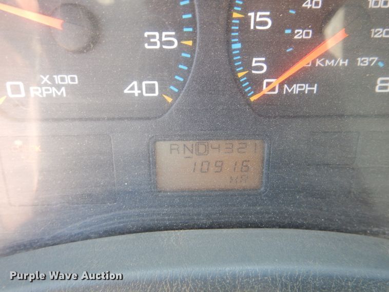 image for item DM1395 2004 International WorkStar 7400  dump truck