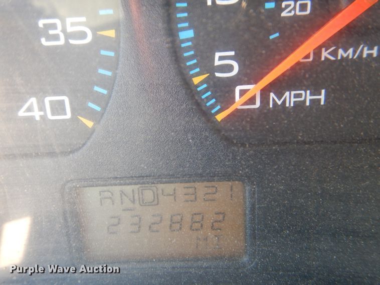 image for item DM1395 2004 International WorkStar 7400  dump truck