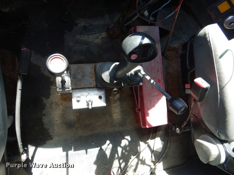 image for item DM1395 2004 International WorkStar 7400  dump truck