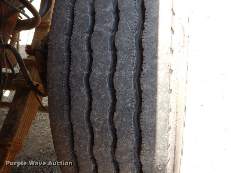 image for item DM1395 2004 International WorkStar 7400  dump truck