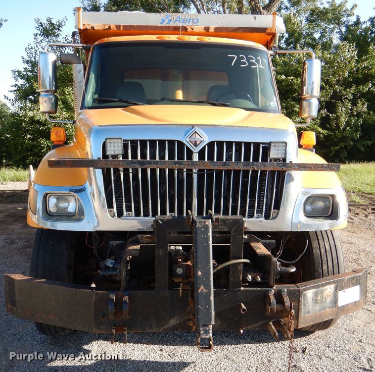 image for item DM1397 2006 International WorkStar 7400  dump truck
