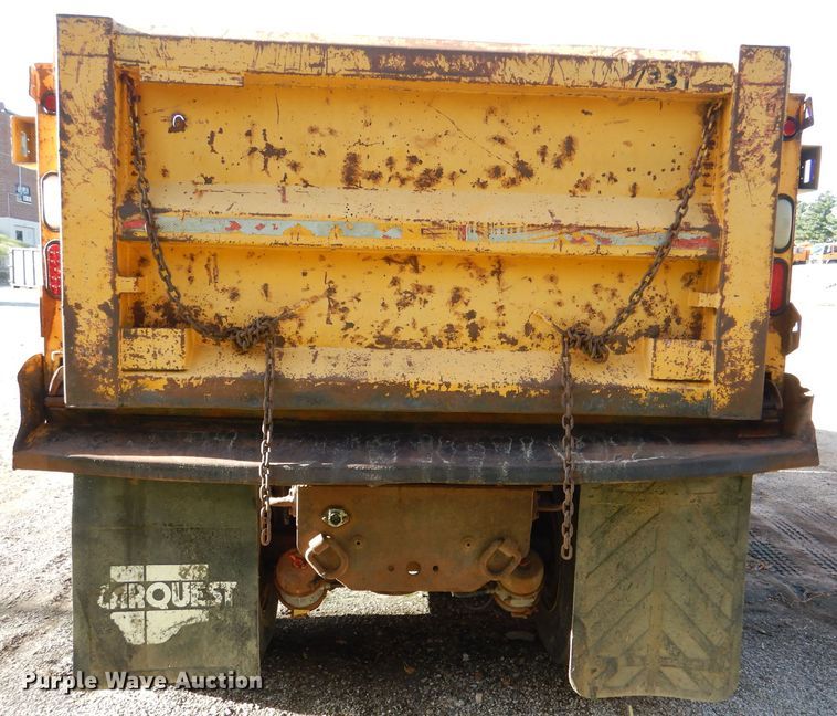 image for item DM1397 2006 International WorkStar 7400  dump truck