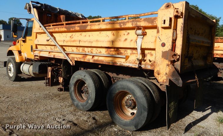 image for item DM1397 2006 International WorkStar 7400  dump truck