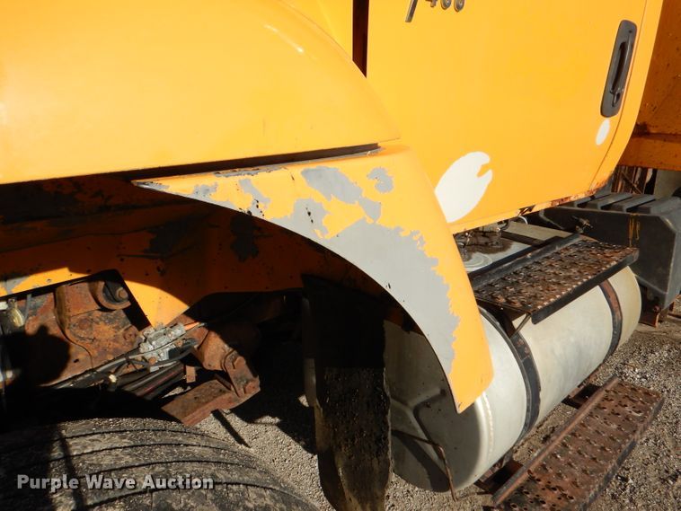 image for item DM1397 2006 International WorkStar 7400  dump truck