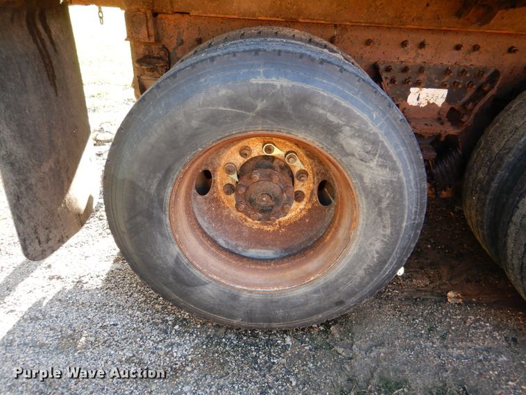 image for item DM1397 2006 International WorkStar 7400  dump truck