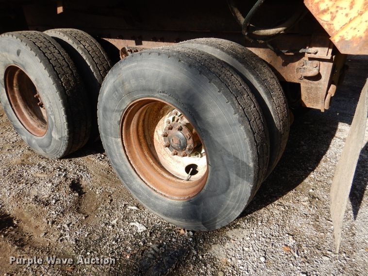 image for item DM1397 2006 International WorkStar 7400  dump truck