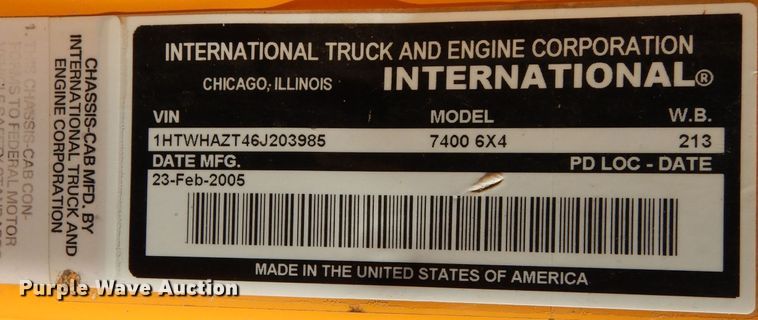 image for item DM1397 2006 International WorkStar 7400  dump truck