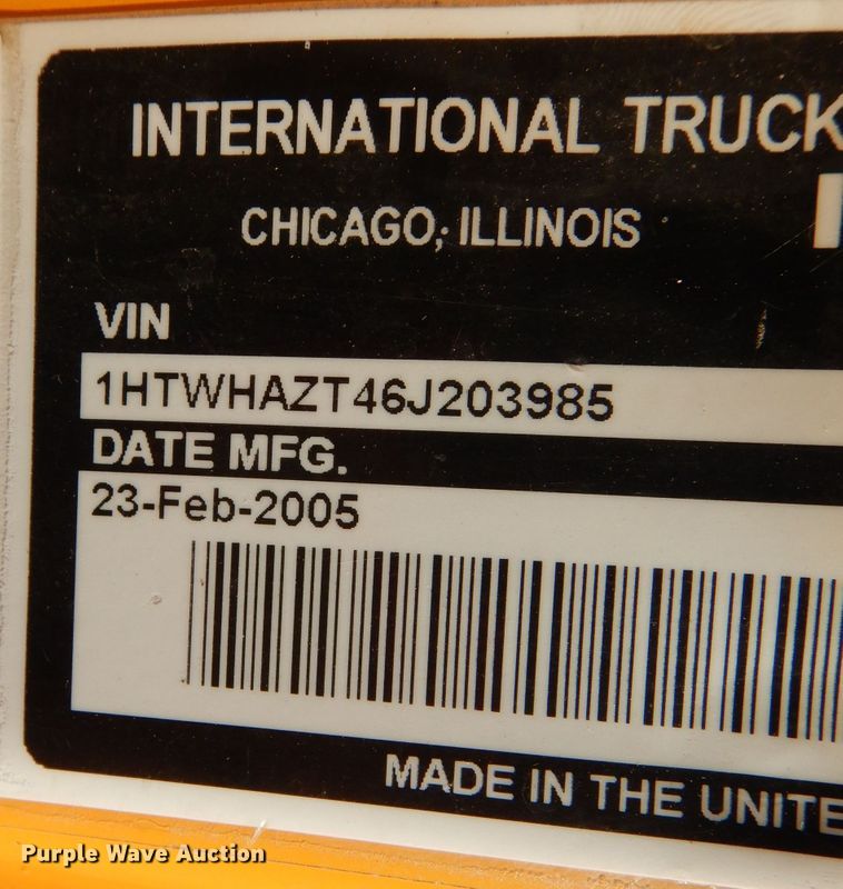 image for item DM1397 2006 International WorkStar 7400  dump truck