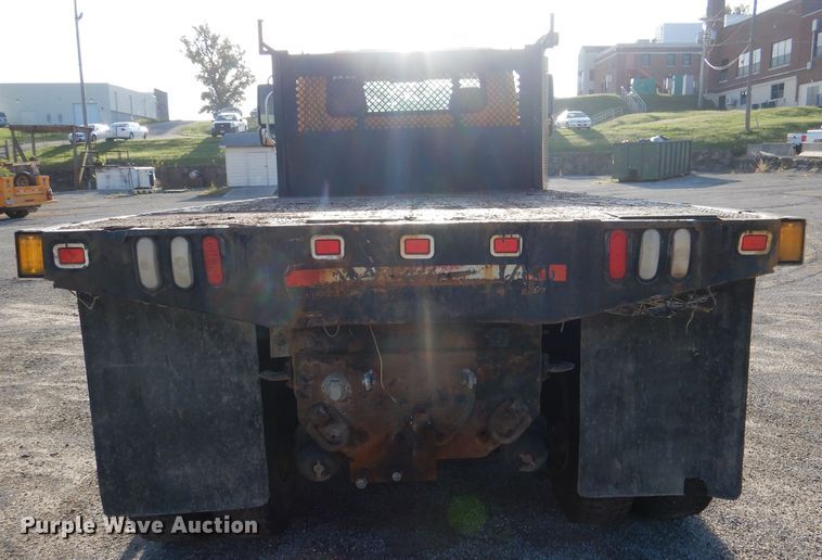 image for item DM1398 2003 International WorkStar 7400  flatbed truck