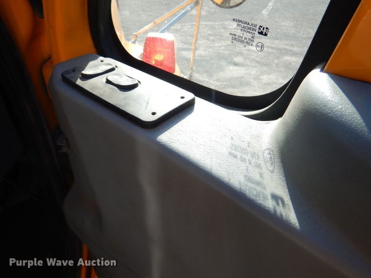 image for item DM1398 2003 International WorkStar 7400  flatbed truck