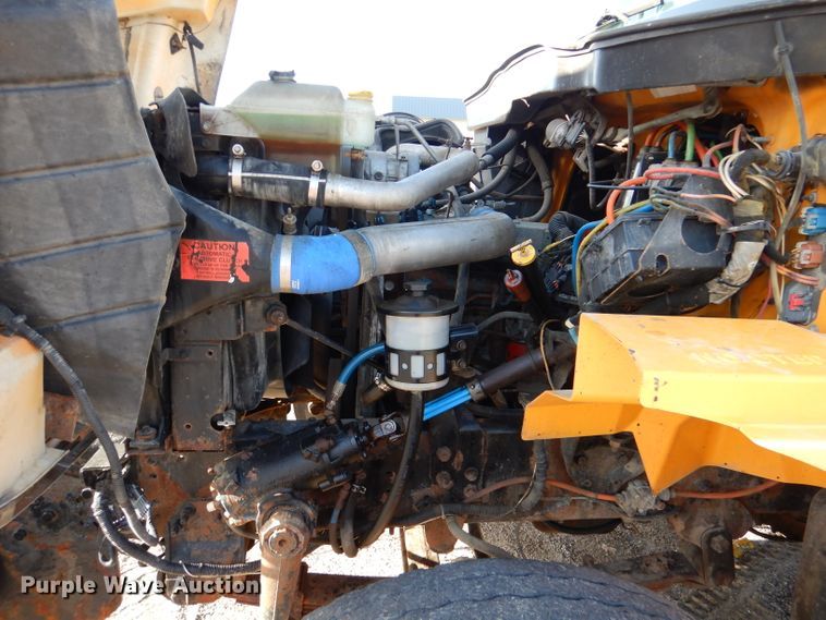 image for item DM1398 2003 International WorkStar 7400  flatbed truck