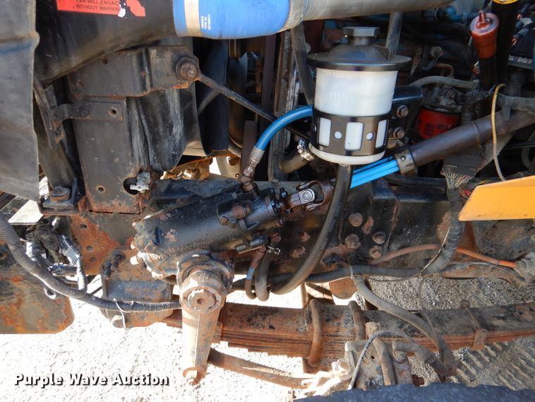 image for item DM1398 2003 International WorkStar 7400  flatbed truck