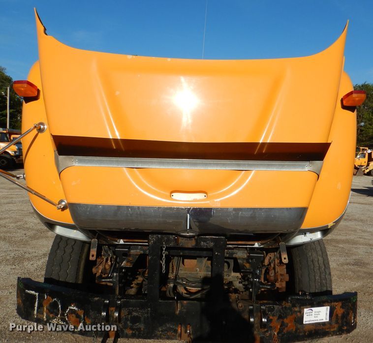 image for item DM1398 2003 International WorkStar 7400  flatbed truck