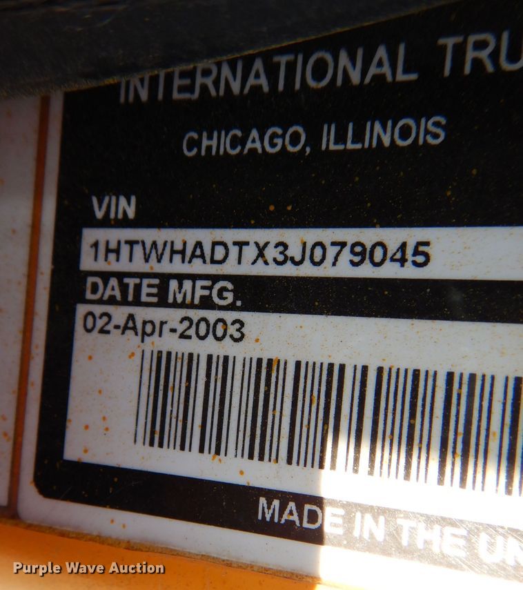 image for item DM1398 2003 International WorkStar 7400  flatbed truck