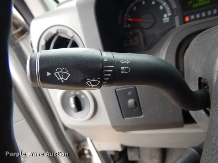 image for item DM2938 2009 Ford E450  shuttle bus