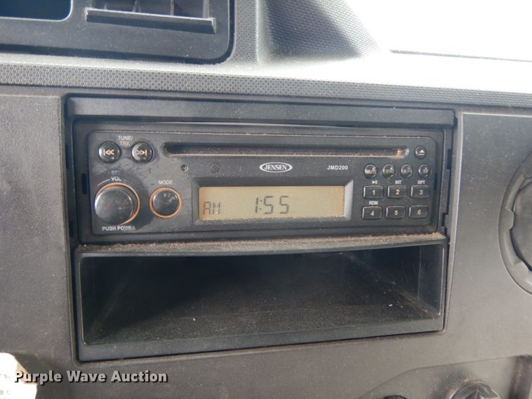 image for item DM2938 2009 Ford E450  shuttle bus