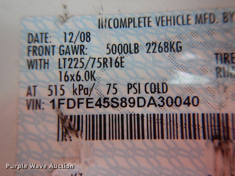 image for item DM2938 2009 Ford E450  shuttle bus