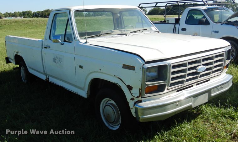 image for item DM5027 1982 Ford F100  pickup truck