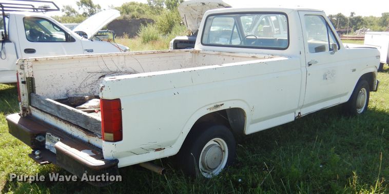 image for item DM5027 1982 Ford F100  pickup truck