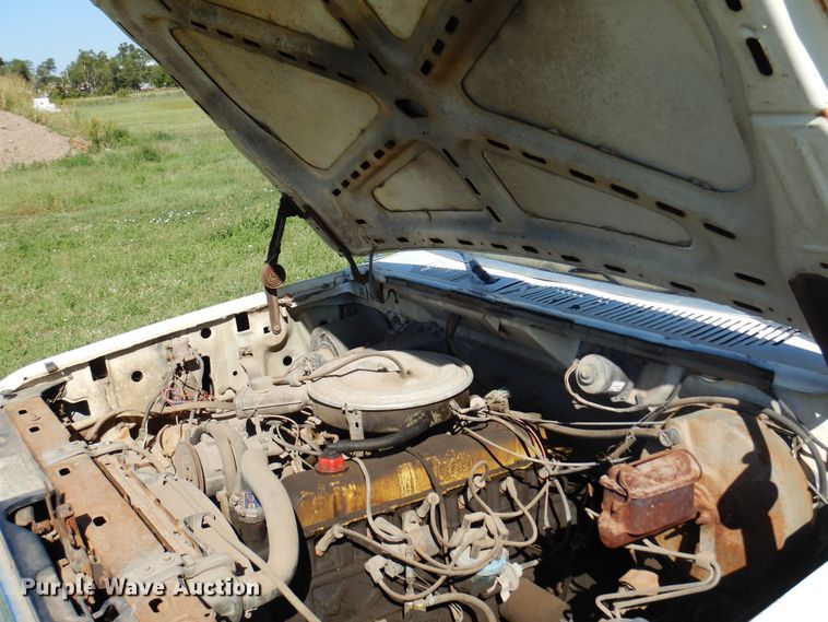 image for item DM5027 1982 Ford F100  pickup truck