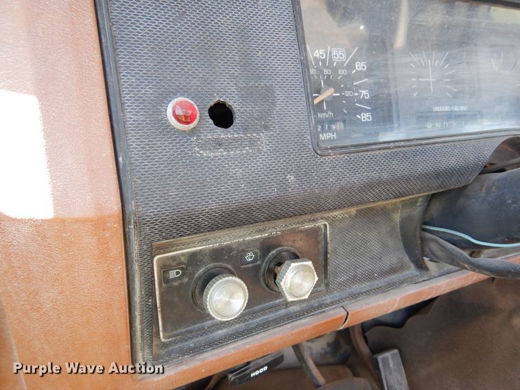 image for item DM5027 1982 Ford F100  pickup truck