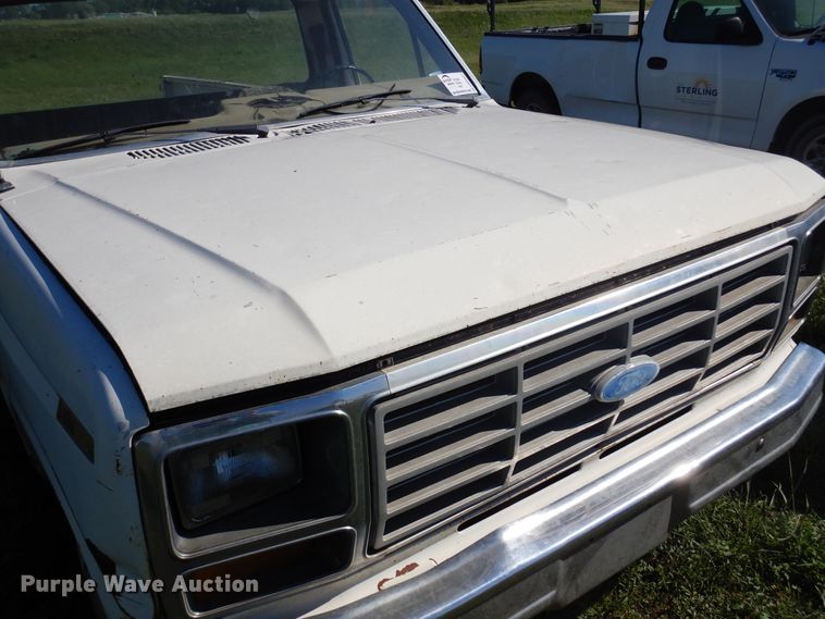 image for item DM5027 1982 Ford F100  pickup truck