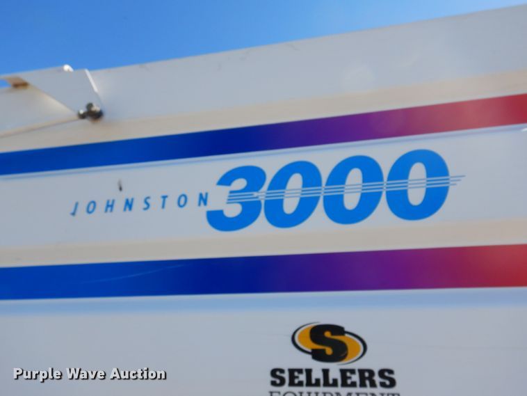 image for item DM5029 2004 Johnston 3000  street sweeper
