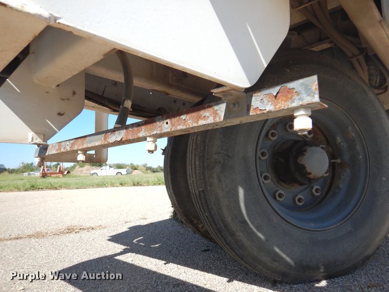 image for item DM5029 2004 Johnston 3000  street sweeper