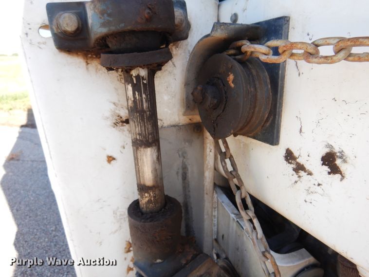 image for item DM5029 2004 Johnston 3000  street sweeper