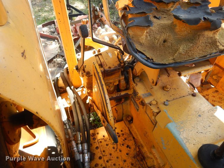 image for item DM5033 John Deere 401-B  tractor