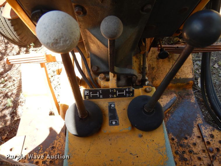 image for item DM5033 John Deere 401-B  tractor