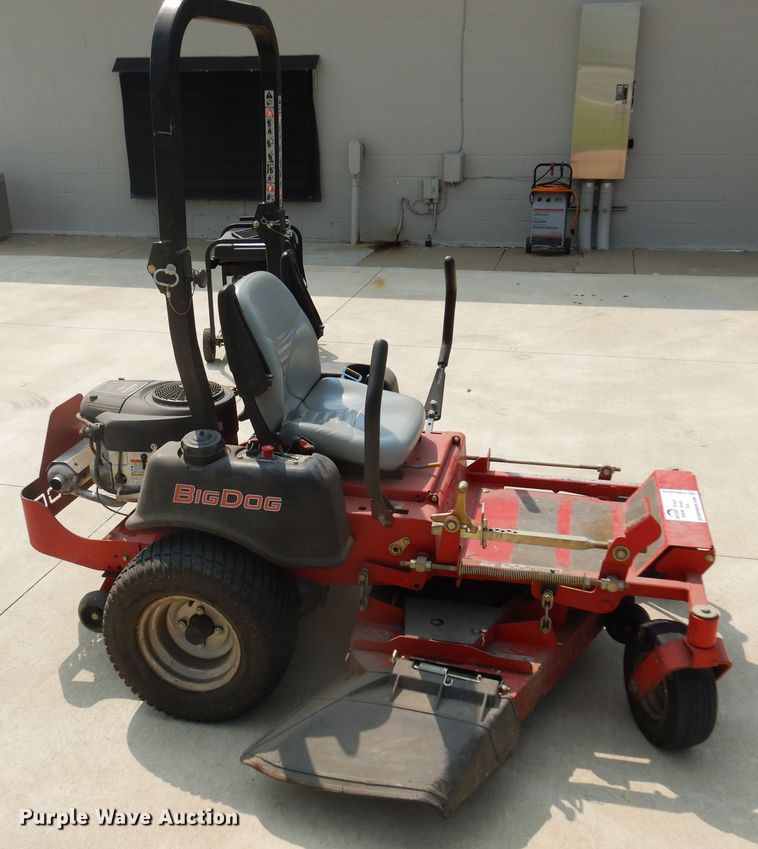 image for item DM5039 2010 Big Dog 929604  ZTR lawn mower