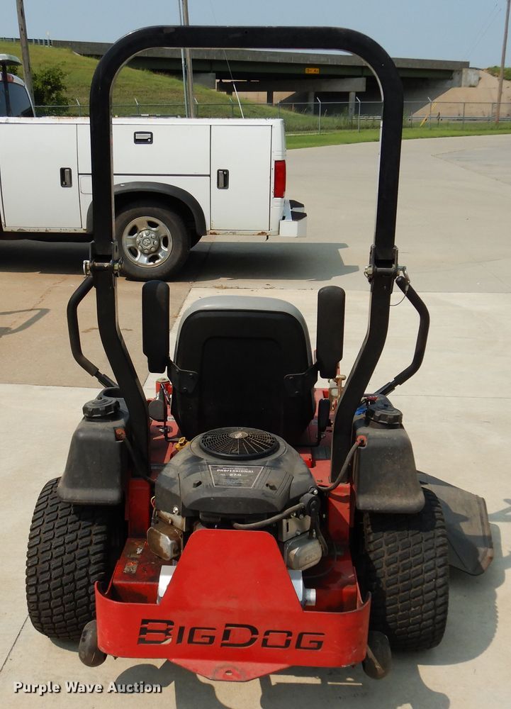 image for item DM5039 2010 Big Dog 929604  ZTR lawn mower