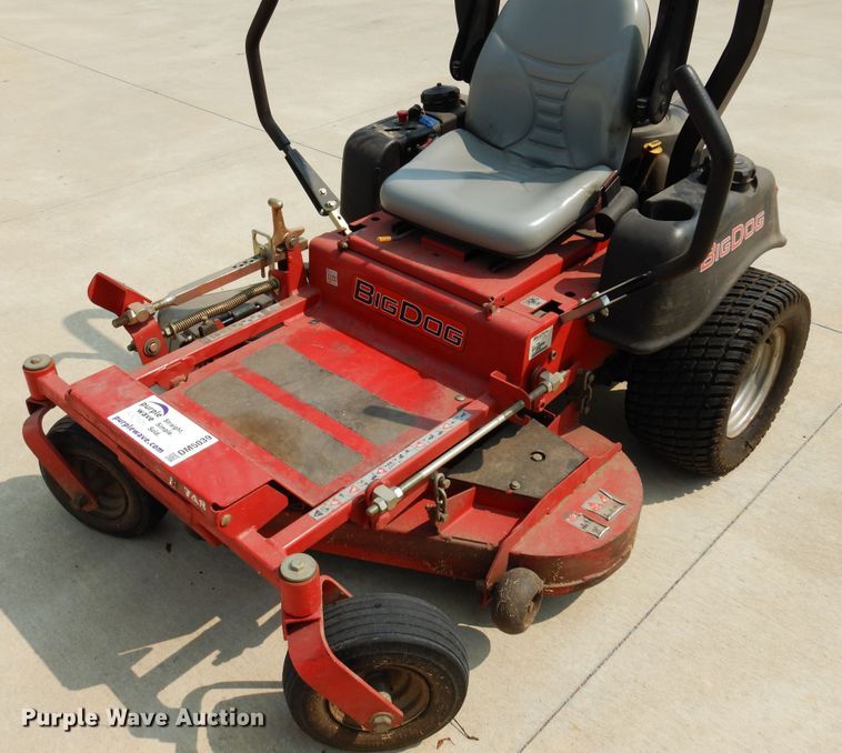 image for item DM5039 2010 Big Dog 929604  ZTR lawn mower