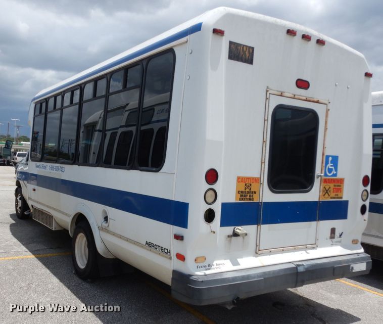 image for item DM6311 2002 Ford Econoline E450  shuttle bus