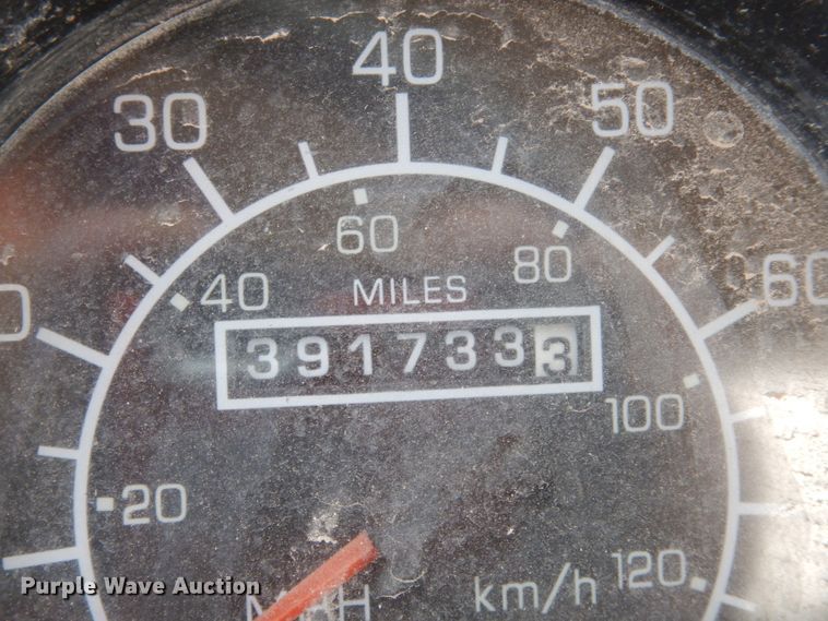 image for item DM6389 1999 Kenworth T800  water truck