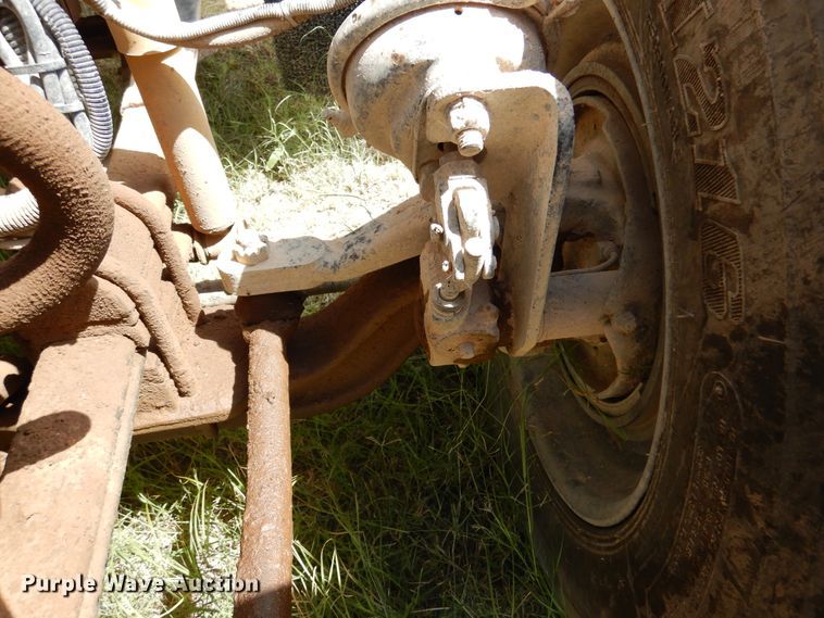 image for item DM6389 1999 Kenworth T800  water truck