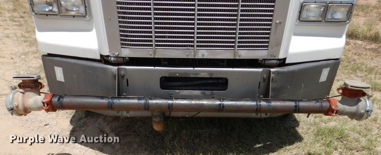 image for item DM6389 1999 Kenworth T800  water truck