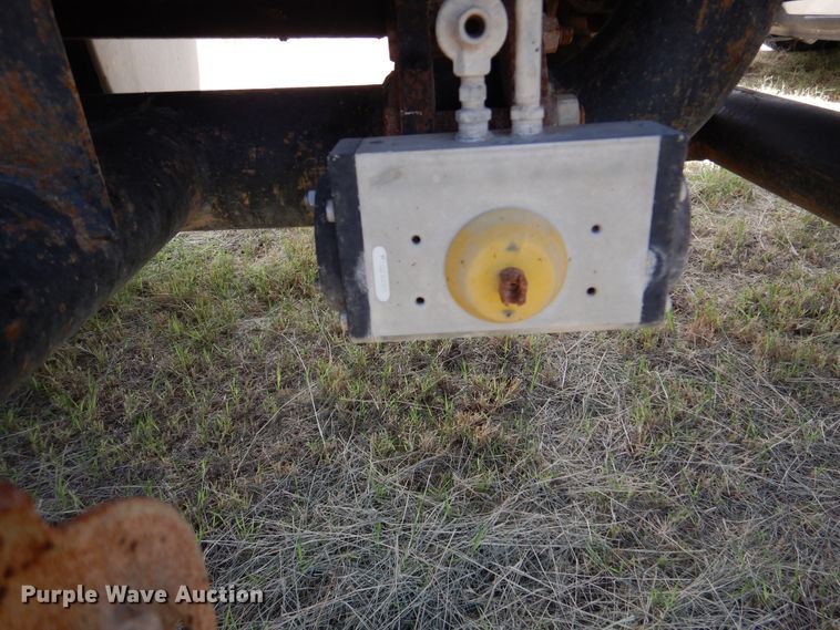 image for item DM6389 1999 Kenworth T800  water truck