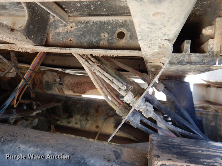 image for item DM6389 1999 Kenworth T800  water truck