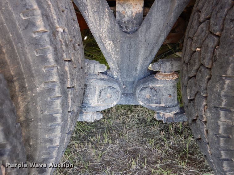 image for item DM6389 1999 Kenworth T800  water truck