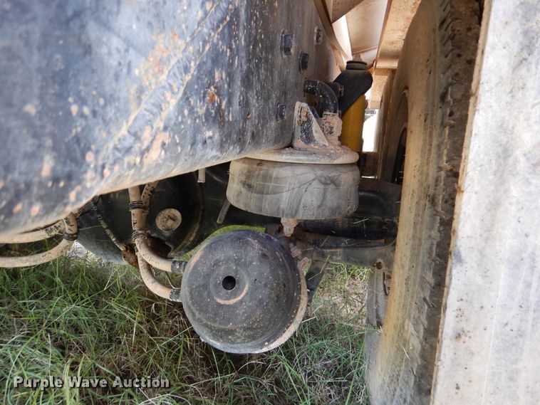 image for item DM6389 1999 Kenworth T800  water truck