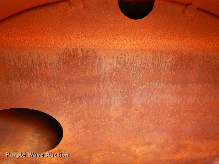 image for item DM6389 1999 Kenworth T800  water truck