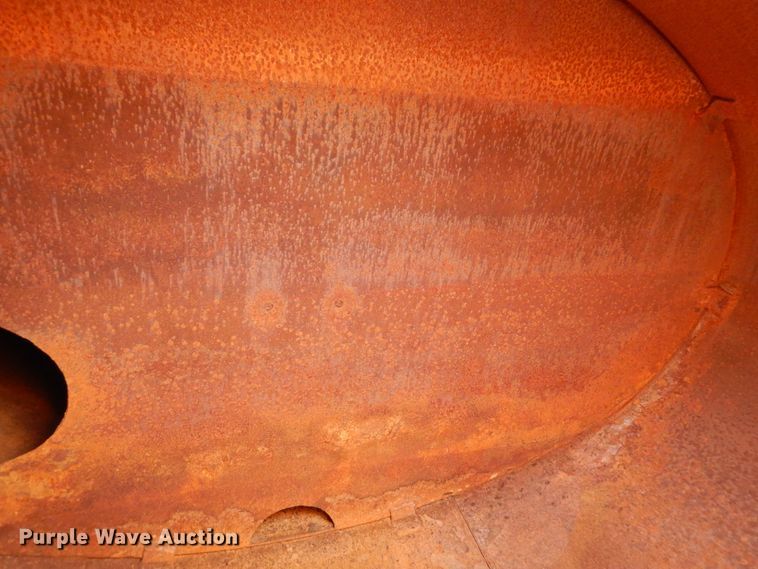 image for item DM6389 1999 Kenworth T800  water truck