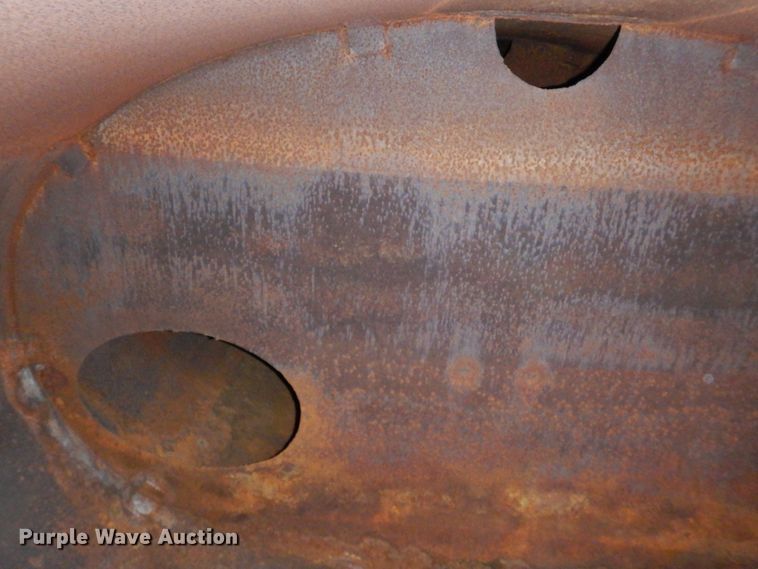 image for item DM6389 1999 Kenworth T800  water truck