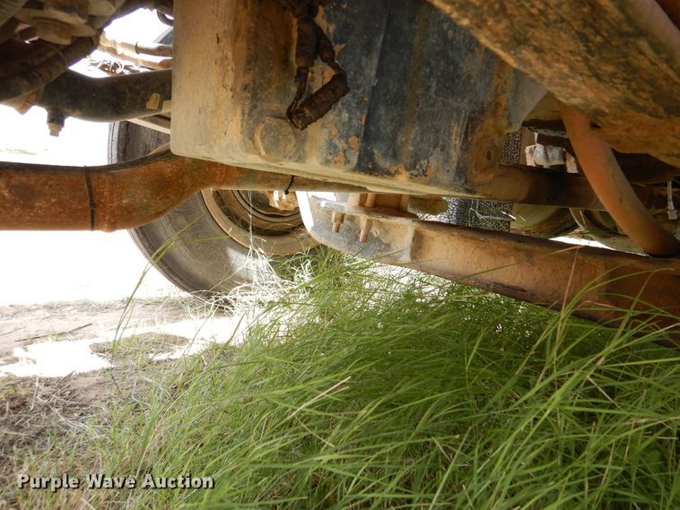 image for item DM6389 1999 Kenworth T800  water truck