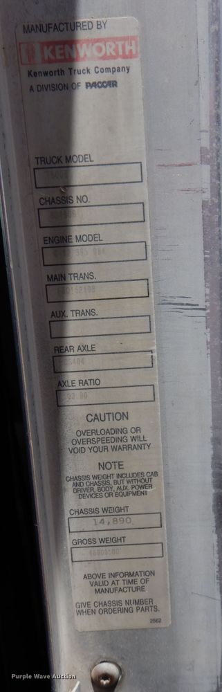 image for item DM6389 1999 Kenworth T800  water truck