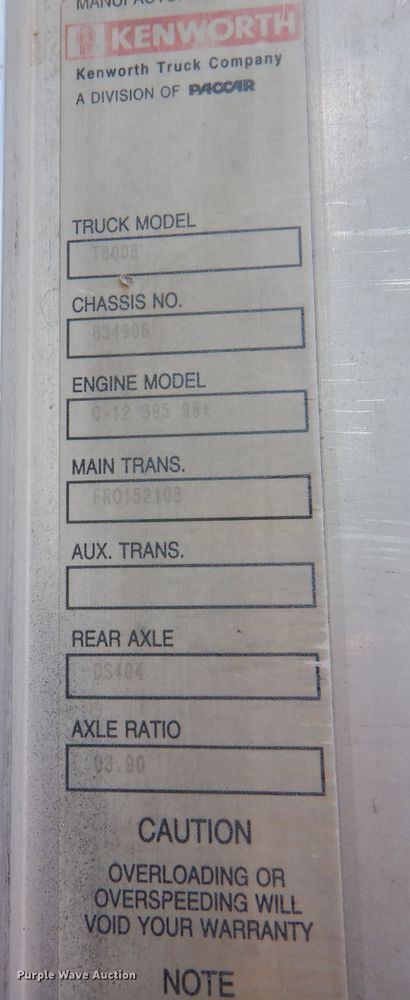 image for item DM6389 1999 Kenworth T800  water truck