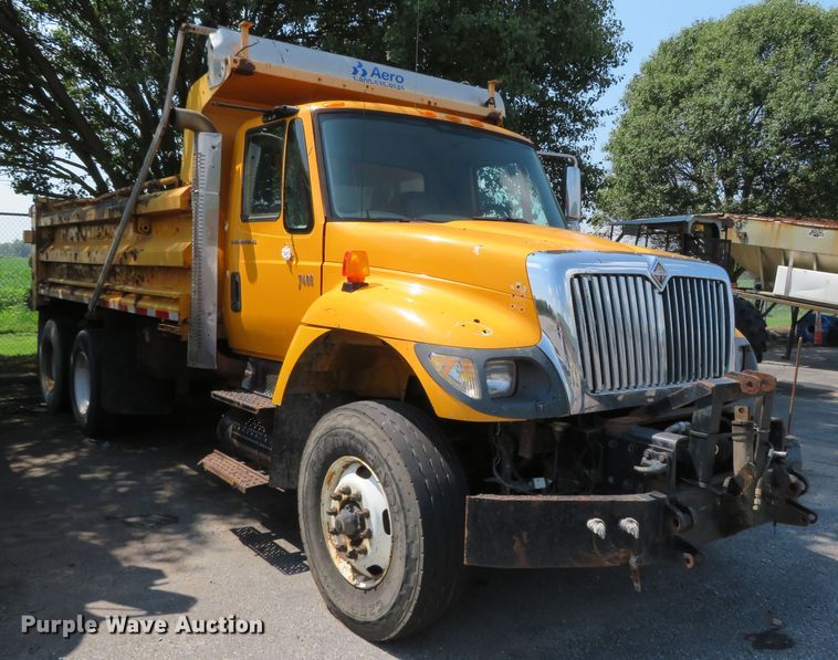 image for item DN5838 2007 International 7400  dump truck